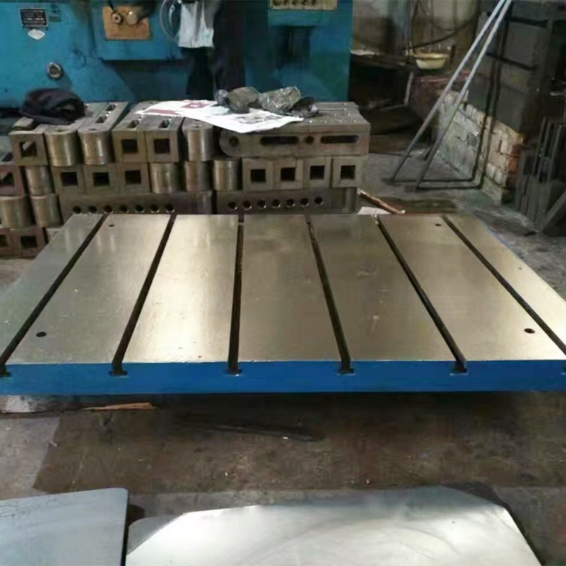 Ler máis sobre a mesa de fabricación de aceiro
